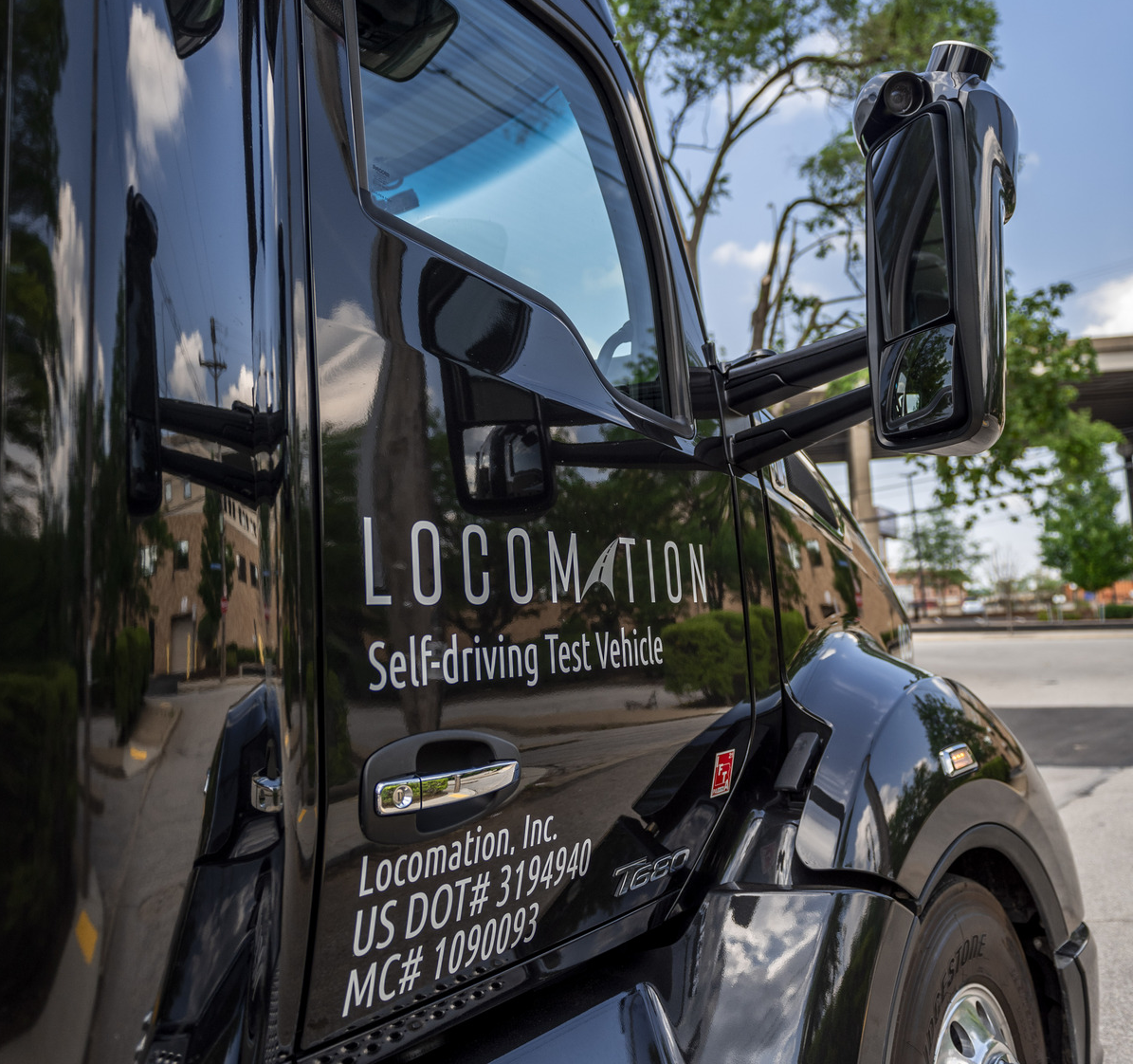 LOCOMATION AND ZF COLLABORATE TO ENHANCE AUTONOMOUS TRUCK SAFETY